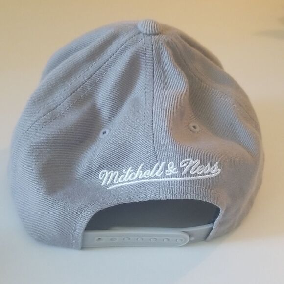 CHICAGO bulls hat - Picture 2 of 7